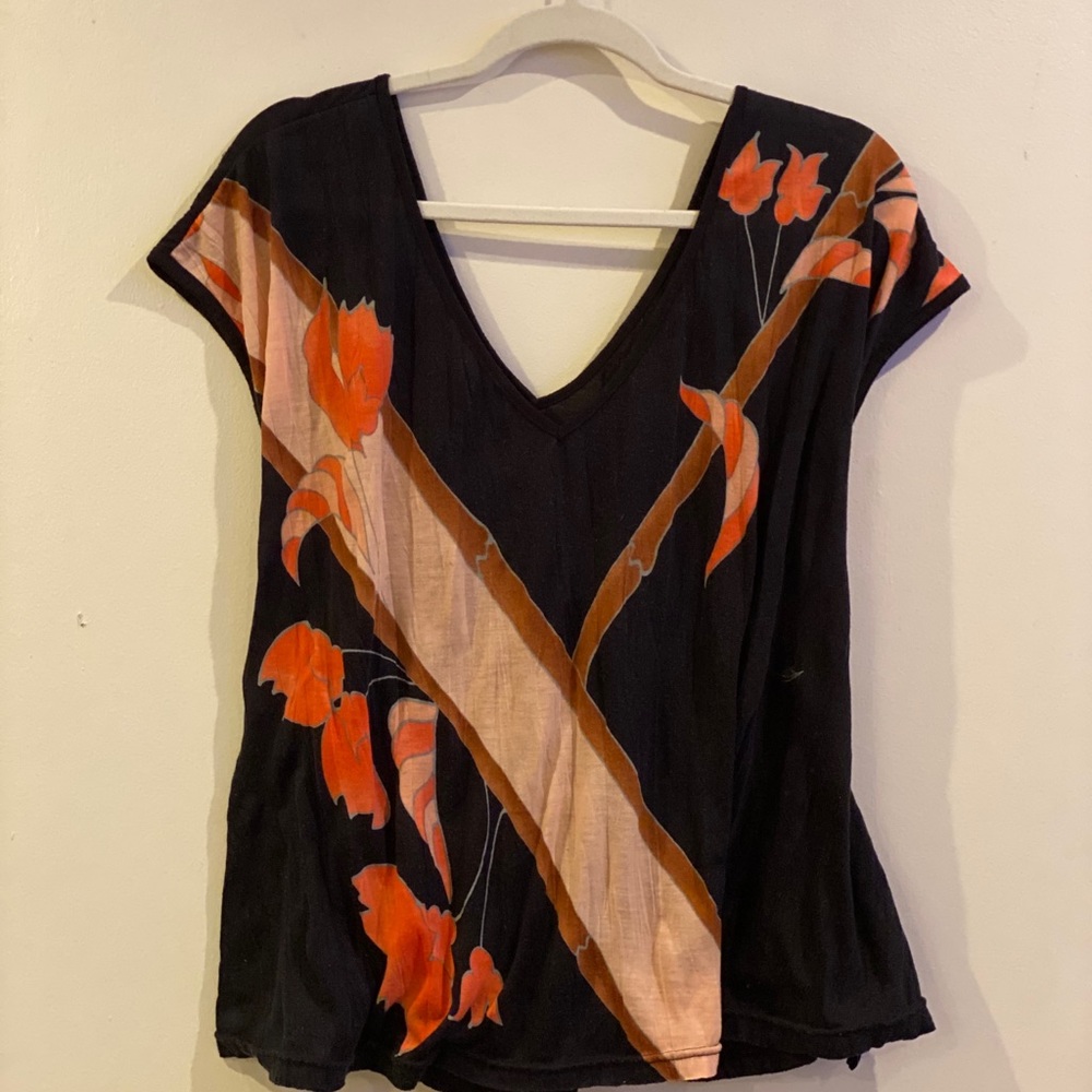 Free people tee. Size small